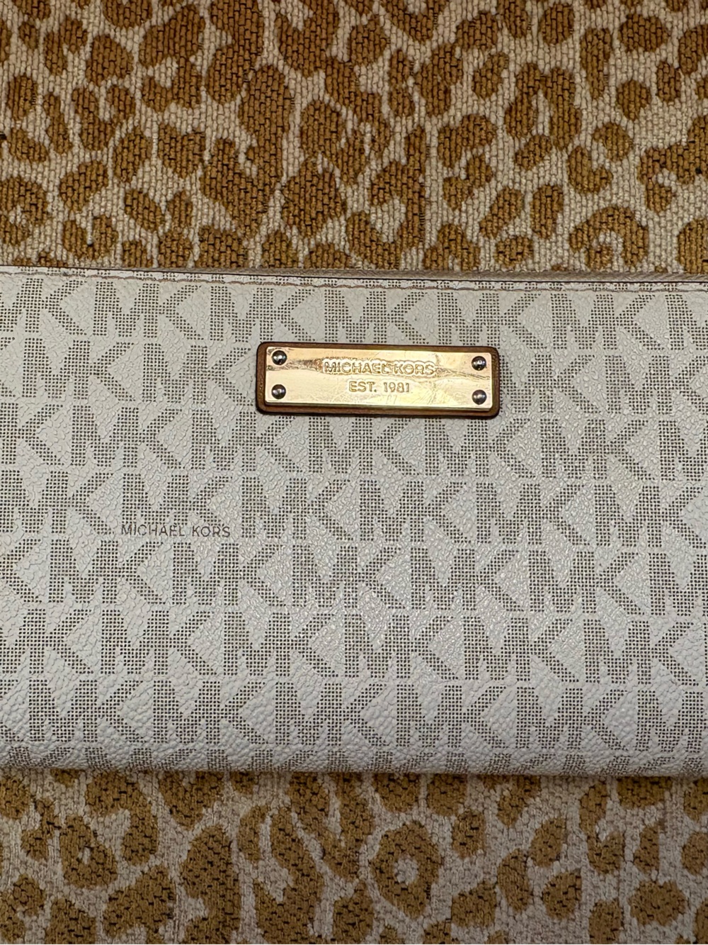 Michael Kors Cream Signature Zip Wallet with Gold Plate